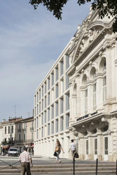 LA PORTE ROMAINE - Nîmes - réalisation en béton préfabriqué